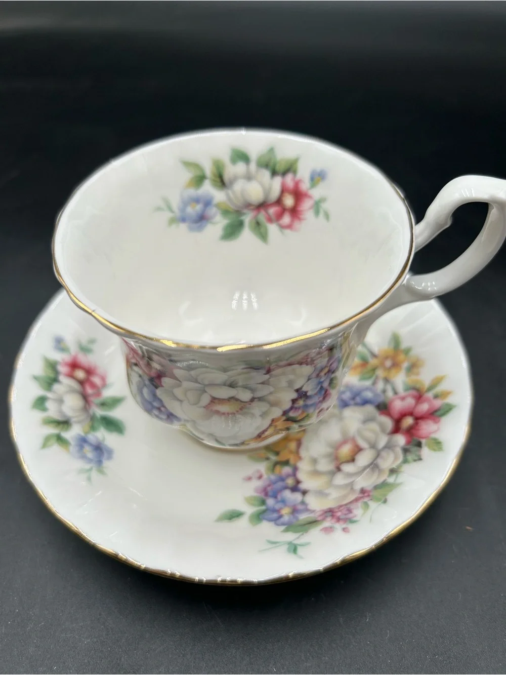 Royal Albert sherborne bone China Teacup and Saucer - White Multicolor Flowers